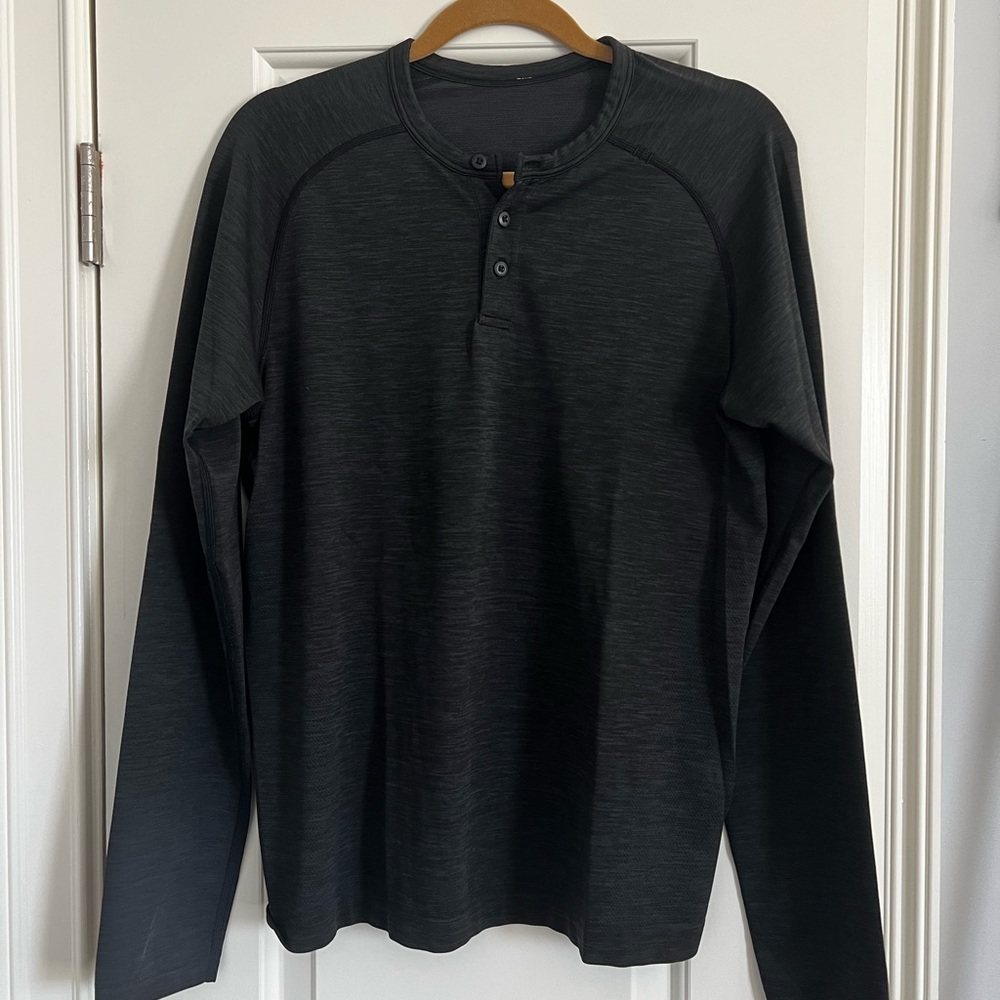Lululemon Men’s Metal Vent LS Henley Medium